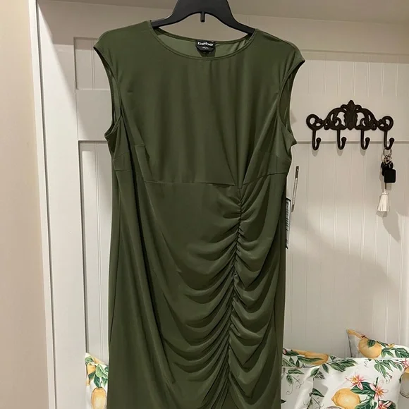 bebe olive green dress Buy bebe Olive Green Sleeveless Maxi dress - Dresses for Women 34295501